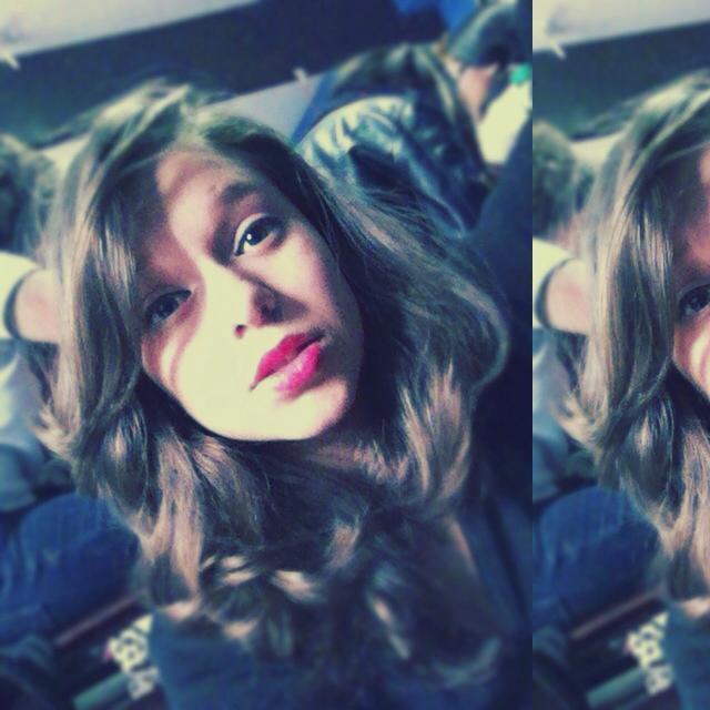 mmmmmm 
¡¡Todo Mundo Qiere Tener Un Amigo... Pocos Se Toman La Molestia De Ser Uno!! FollowMe & FollowBack :3 Siiganmee Los BueenOs!!! :$$