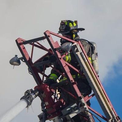 ff_421's profile picture. 