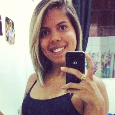 20 primaveras. À espera do João.
Quem tem Poder é Deus, eu tenho Fé!