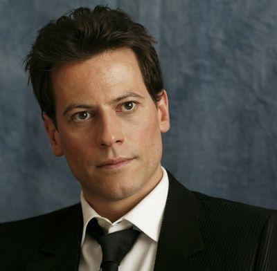 Former Head Biochemist at Spencer & Yoneda. Working as an underpaid, over-qualified teacher - Time traveling murderer afflicted with OCD #ApocalypseNow RP