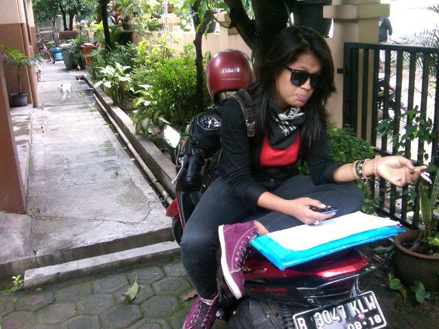 •I believe,The God never lies n will give anything what i want•love my life (big family) n my finger so much•always ROCK ON&SIMPLE single parent it's \me/