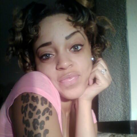 July 06 | 19 y/o Follow, I Follow Back (:)Follow my bff @DominguezA_