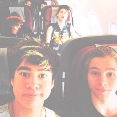 Here to help you get your sunshine's follow ✾◕ ‿ ◕✾ || ♡ Turn our notifs on for daily dms and more!♡ || (◕‿◕✿) main: @humblinghoran