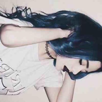 concieted, cocky, pretty, sarcasm is my second language, i swear like a sailor, it's not my fault your boyfriend wants me, im brutally honest