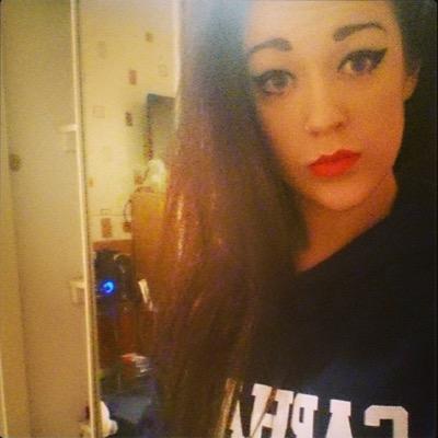 nottingham
insta- ellmurden
sc. -ellbell_x