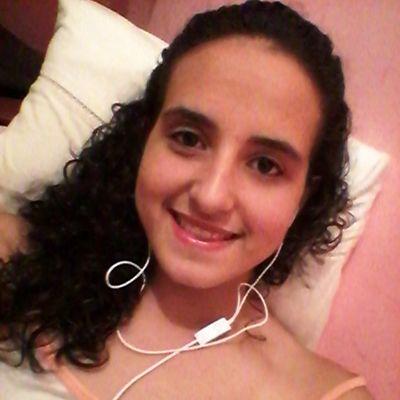 Meu nome  é Priscila tenho 19 anos, moro em Ribeirão Preto SP .
adoro aventuras novas por isso me chamam de doida kkk ..