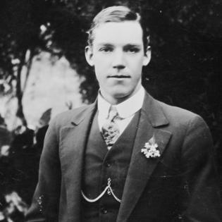 Crofty1915's profile picture. 23 yr old drover from Bulli.  3rd Battalion, AIF