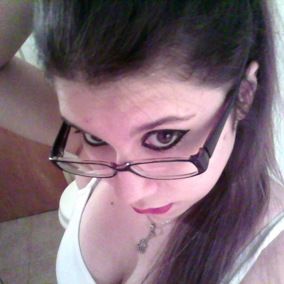 leluwin's profile picture. facebook: https://t.co/CXIYUj2LzT