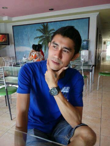 jhonDumanauw's profile picture. 