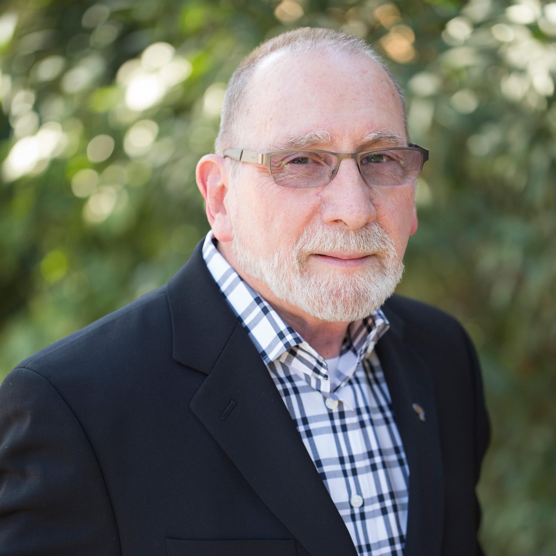 ...a seasoned agent for all seasons.  An uncommon dept of knowledge... A REALTOR focusing on serving sellers and buyers in Active Adult/55+ communities.