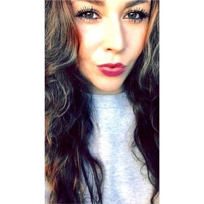 •training actress. •my ambition is to make a change to the world we live in. •∞ashley wells∞•