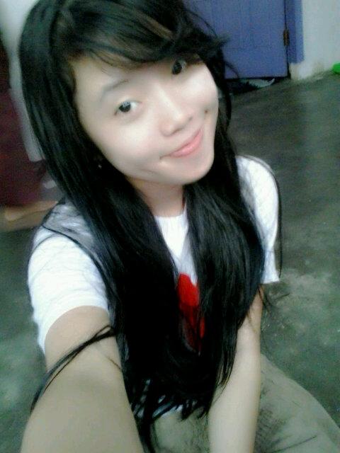 nakap :yunita shendi
ttl:bk,04 juni 1996
anggota Xll ips 1 di SMANSA