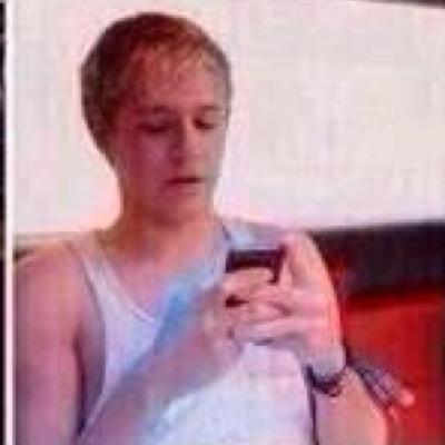 Just another account of @hottiehoran93. Go follow her ! She follows back !