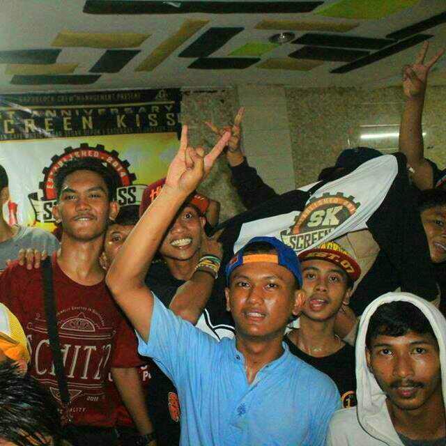 diam dan bergegas satu langkah di depan anda ..!