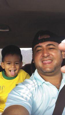 soy alegre amigable y lleno sueños