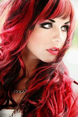 24 year old fox shifter Daughter of @Gondor_Aragorn and Nikolai, is Married to @Gondorian_Guard think about taking him from me would be a mistake