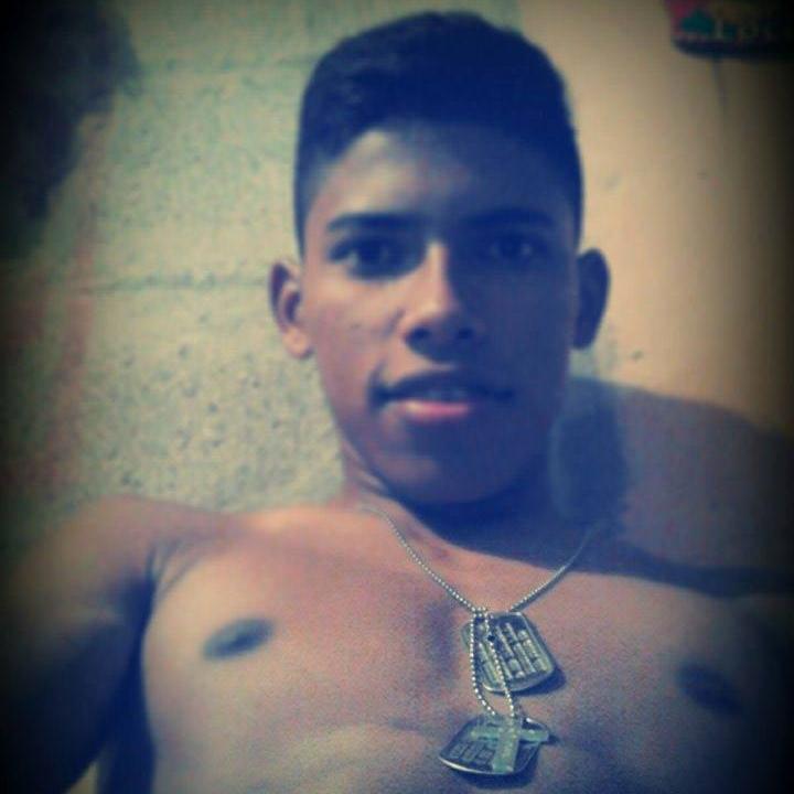 :DD :3 :$