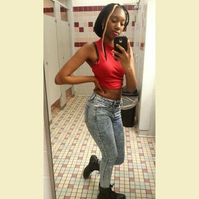 Instagram : xoqveenmaraxo    Snapchat:Maraasoopretty