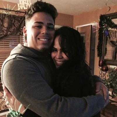 Tohpze's profile picture. Simple man looking for complex things Rugby player