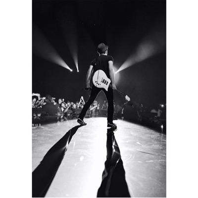 instagram- fall_out_boi personal instagram- duh_its_lila personal twitter- ly7a000 dm me? p-stumpz3 Fall out boy3 mirfanda 3 started acc- 2-11-15