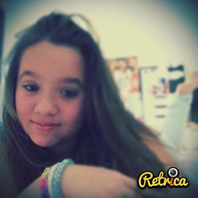 Follow me i will follow back ☺️