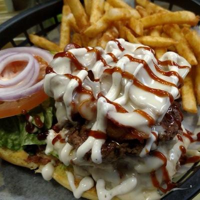 OneontaHots's profile picture. Late Night Food, Changing the life of Oneonta students, One meal at a time!