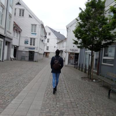 WILMH_'s profile picture. A Copywriter on a mission to make people make change✌️