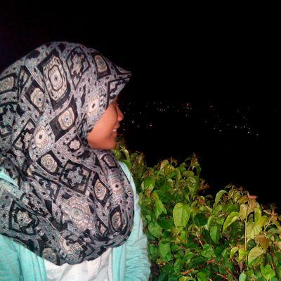 Nurulthambelina's profile picture. Tp mengapa kini..cinta datang terlambat..:'(