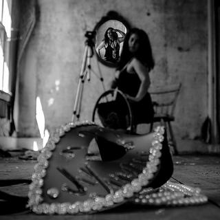 itaoihane773's profile picture. Democracia s,gnifica gobierno por los sin educacion, y aristocracia significa gobierna por los mal educados.