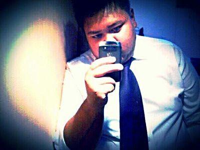 single...             Love hurt when u know that it will never come true,
Through life with a calm, do not be afraid to lose and falls,
life is adventure