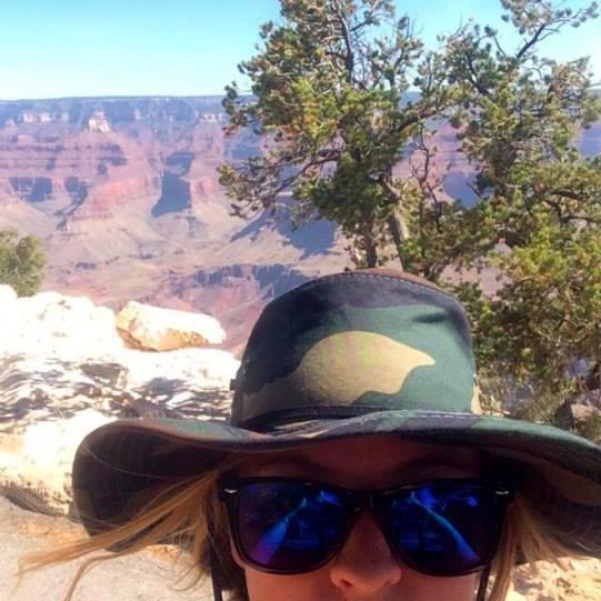 mon_jon7's profile picture. Life is a garden, dig it