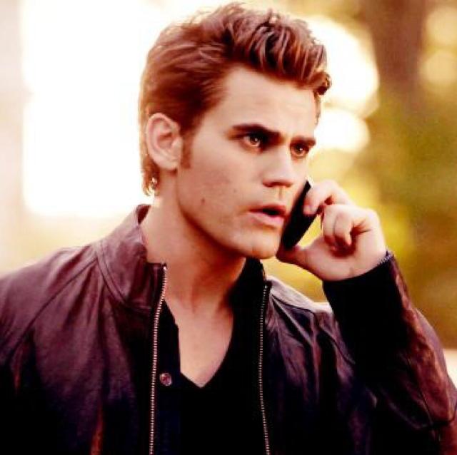 [Smirks] #AU #TVD