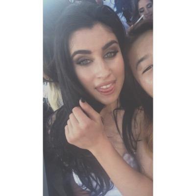 ･*✧ Lauren's eyes make me feel hypnotised･*✧