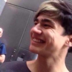 HI YOU ARE WONDERFUL, NEVER FORGET! PLEASE FOLLOW @HOWCLIFFORRD