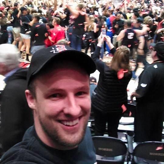 discountgenius's profile picture. Hacker, comedy nerd, teacher, learner, lover, fighter.