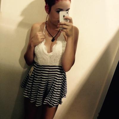 •year 10• i Love animals, acting and singing hanging out with friends and family and pets•