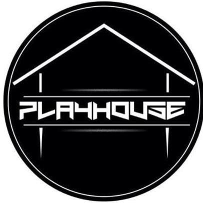 playhousesummer's profile picture. 
