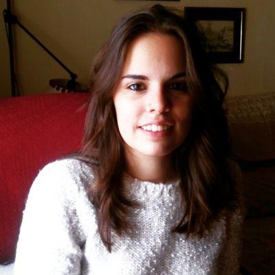 MariMartin93's profile picture. 21.Estudiante de ADE, amante de los animales, risueña, adicta a la música, cantarina las 24H, chillona..