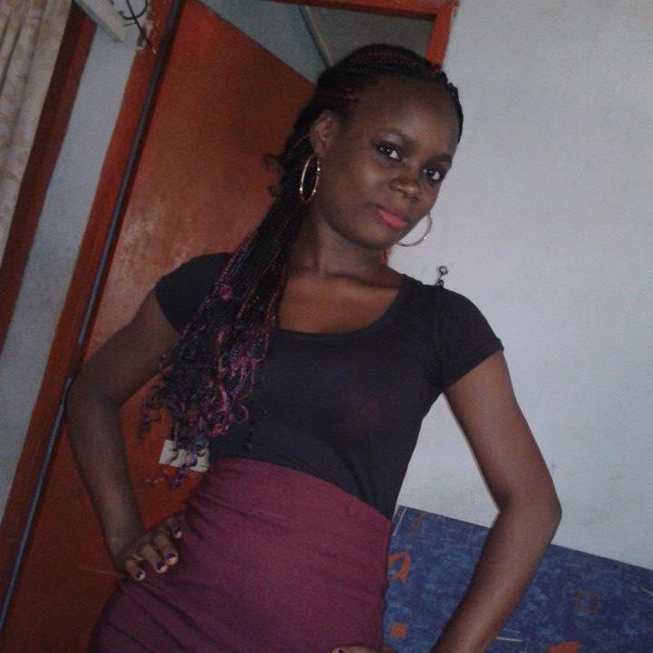 genevierve12's profile picture. 