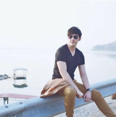 สวัสดีครับ ❤ กะผมนายสิงโต สหรัฐต์ หิรัญญ์ธนภูวดล [ไม่ใช่ตัวจริงครับ] ▶โปรดอย่าเข้าใจผิด◀☺เป็นเพียงบอทผู้น่ารักคนคนนึงเท่านั้นเองครับ