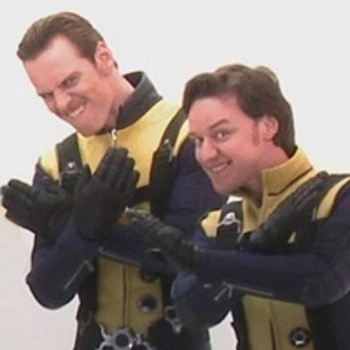 Yo, I love Spn, Marvel, TWD, AHS, Muse, anime, LoZ and other things. My tumblr: http://t.co/54H2xfiCAN