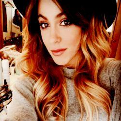 5d4d7eca6dc0478's profile picture. Lo Urlo, Lo Canto , Sono Tinista E Me Me Vanto❤Un saluto da Tini ♥22.01.2015♥ .Sєguímí є tí ѕєguσ