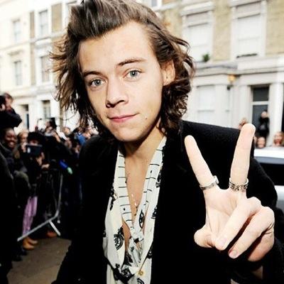 Heyy, #proudGreekdirectioner ♥ #greek5sosfam♥♥ i love one direction and they love me. my dream: one day i'll meet my boys and spent a day to know me