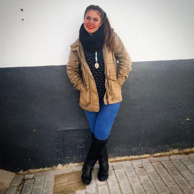 24, capricornio. Jugadora de baloncesto. #ElBarrio ❤ SFC ∞