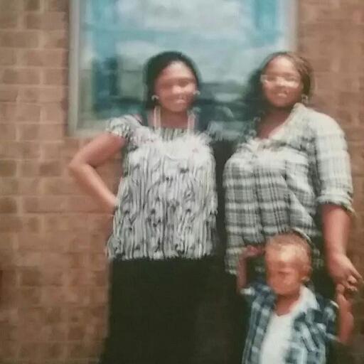 , living lyfee wit no worries u bytches mean shyt 2 me , hmmmph zyon dha only worries i got :) & we gucci ova hea soo 2 words for u bytches fuck u :)