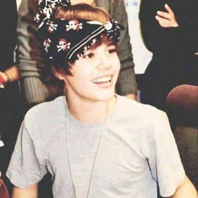 GlittercomSwagJ's profile picture. SOU JILEY SHIPPER MESMO, SOU ILUDIDA, VIVO DE MONTAGENS, FODA SE, PREFIRO SHIPPAR MONTAGENS DO QUE MARKETING