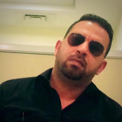 لاتحسبن المجد تمر أنت أكله... لن تبلغ المجد حتى تلعق الصبر.