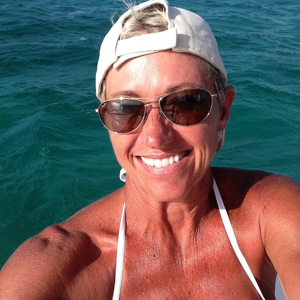 Skydiver, Mom, Sports Enthusiast, Sales Queen, Fun and Sun Lover