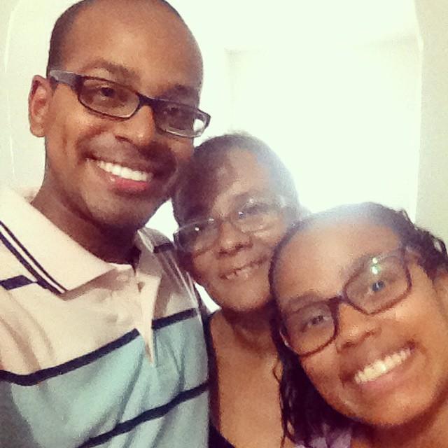 Sou Adventista do Sétimo dia,Professora e faço faculdade de Pedagogia.E amo a Deus acima de todas as coisa!