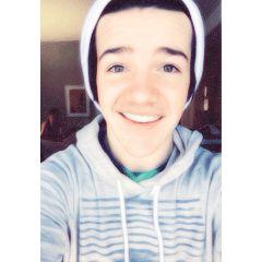 You really suck because you're not Magcon boy